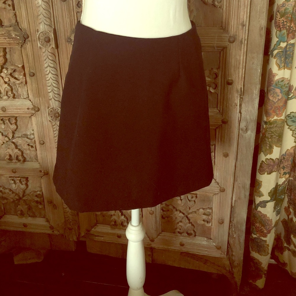 Classic Black Mini-skirt